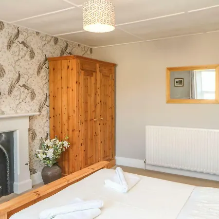 Whitlow Farmhouse * Алстон