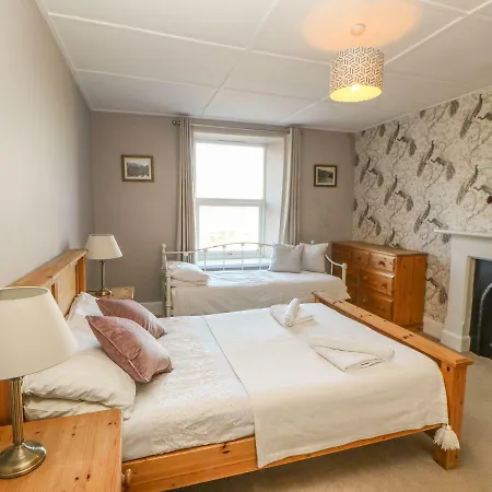 Whitlow Farmhouse *